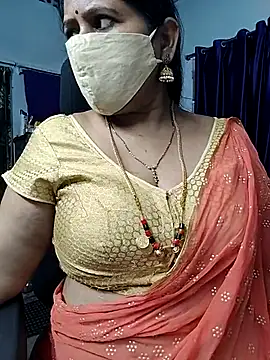 Snapshot of Rani_Darling_99 chatting on 7, 6, 2026 Rani Darling 99 online show from 7, 6, 2026