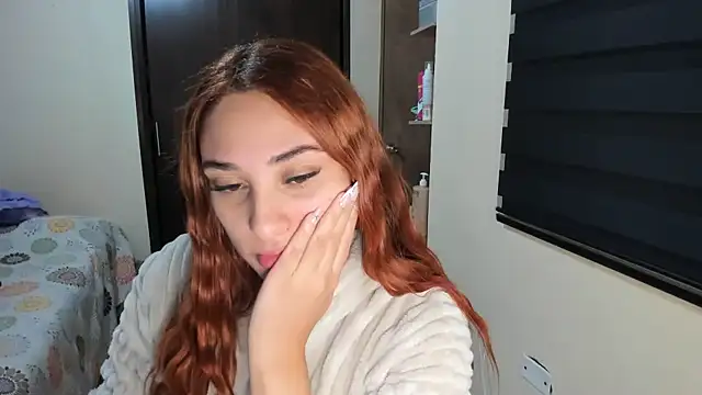 Amy Walker online show from 12, 10, 2025