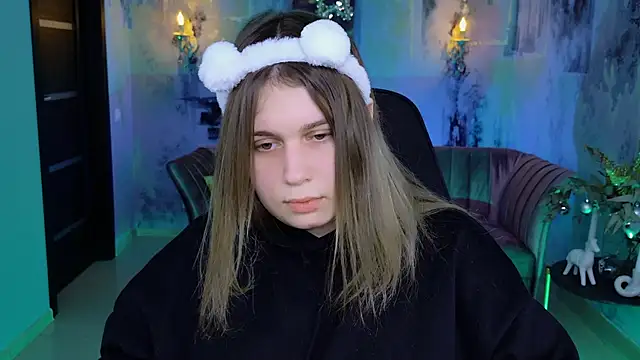 FioraMarmoris online show from 4, 1, 2025