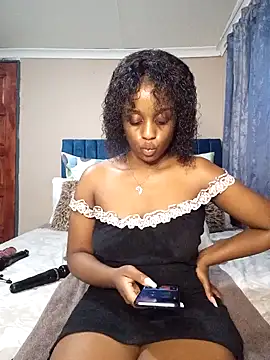 Queen-Chocolate online show from 2, 2, 2025