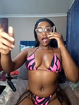 Queen-Chocolate online show from 16, 3, 2025