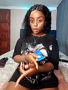 Queen-Chocolate online show from 1, 3, 2026