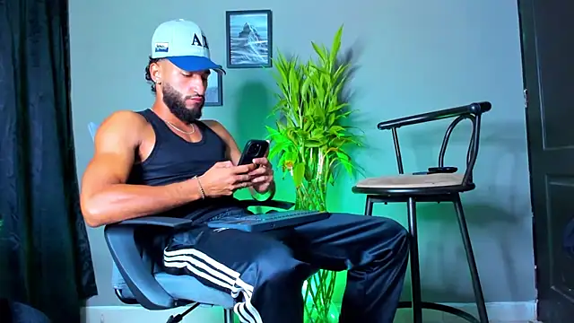 Damian 022 online show from 11, 11, 2025