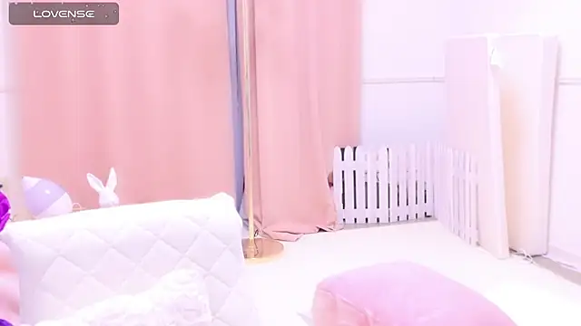 maii- online show from 28, 2, 2025