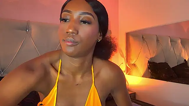 Snapshot of FiorelaLenin chatting on 27, 2, 2025 FiorelaLenin online show from 27, 2, 2025
