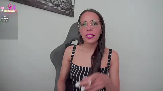 Snapshot of little-eli chatting on 11, 10, 2025 little-eli online show from 11, 10, 2025