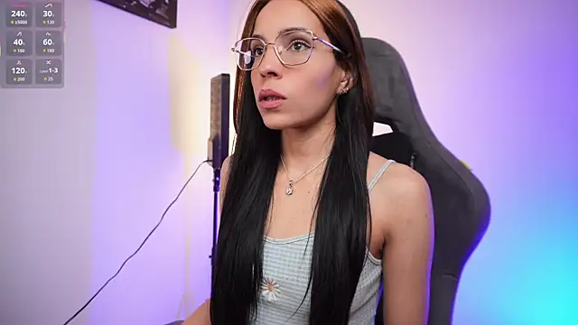 Snapshot of little-eli chatting on 22, 10, 2025 little-eli online show from 22, 10, 2025