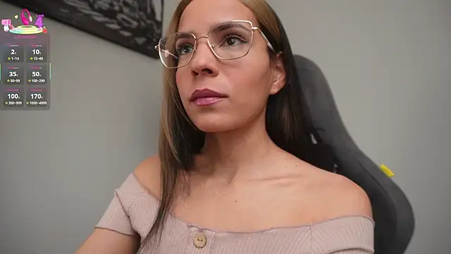 Snapshot of little-eli chatting on 29, 10, 2025 little-eli online show from 29, 10, 2025