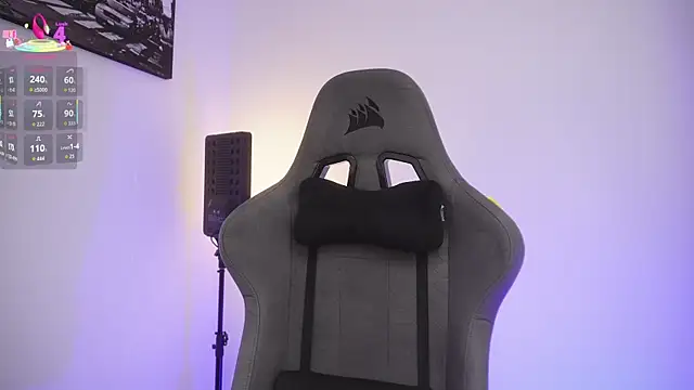 Snapshot of little-eli chatting on 5, 11, 2025 little-eli online show from 5, 11, 2025