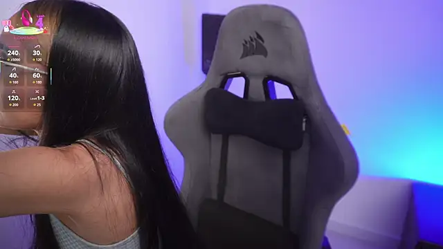 Snapshot of little-eli chatting on 25, 11, 2025 little-eli online show from 25, 11, 2025