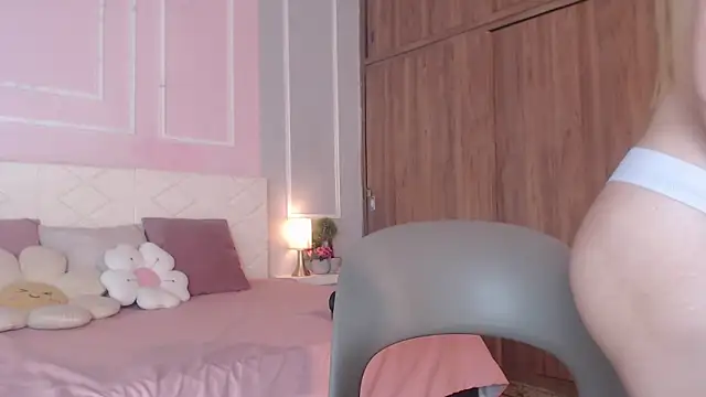 OraLarson online show from 19, 9, 2025