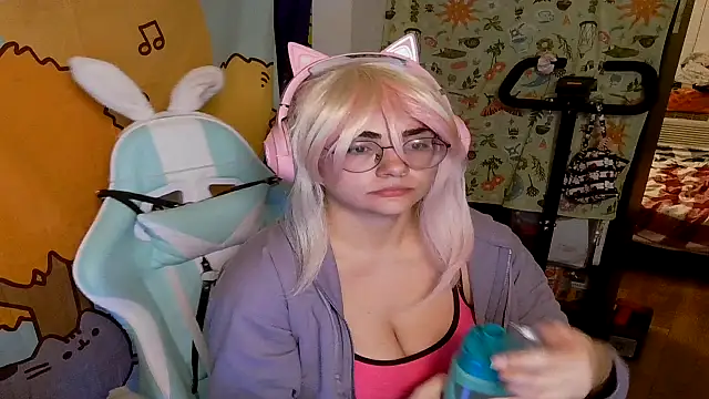 mochi rainbow online show from 25, 1, 2025