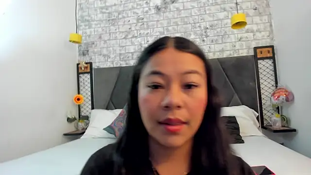 Snapshot of MilaaAdams chatting on 18, 10, 2025 MilaaAdams online show from 18, 10, 2025