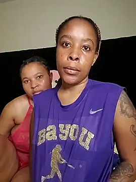 R-thequeen online show from 18, 4, 2026