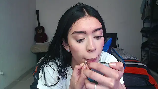 Julieta De Los Angeles online show from 14, 10, 2025