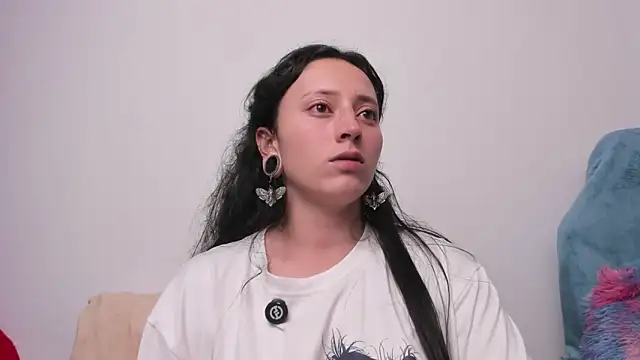 liaqueen610 online show from 1, 6, 2026