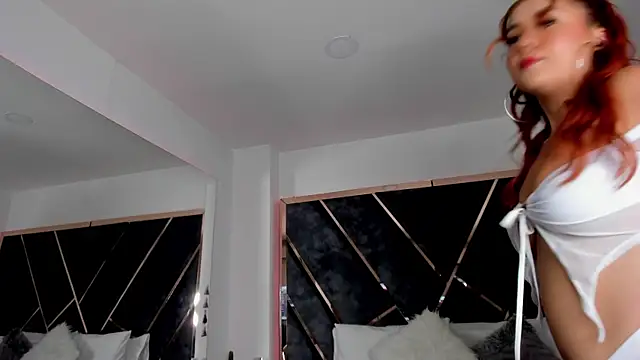 ChloeConnorr online show from 14, 1, 2025