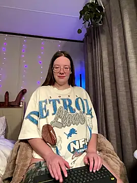 Sweetdee222x online show from 6, 12, 2024