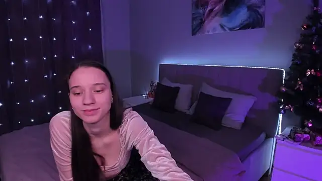 StaceySunny online show from 7, 12, 2024