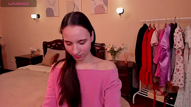 StaceySunny online show from 17, 2, 2025