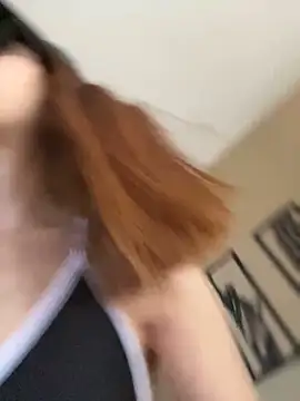 Snapshot of Valentcouple chatting on 10, 1, 2025 Valentcouple online show from 10, 1, 2025