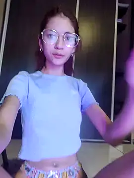 Snapshot of Valentcouple chatting on 15, 1, 2025 Valentcouple online show from 15, 1, 2025