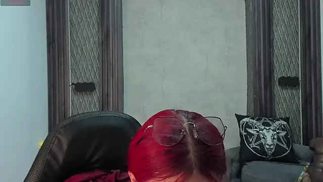 selene red  online show from 6, 2, 2025