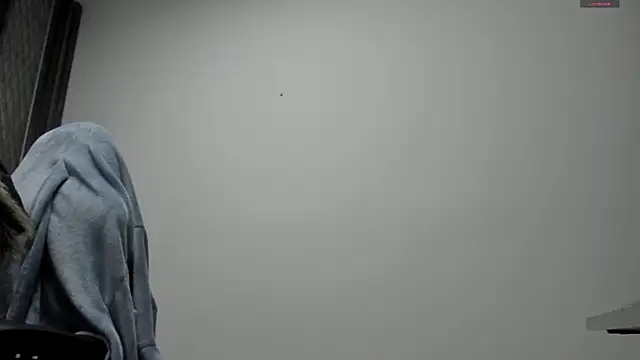 selene red  online show from 21, 9, 2025