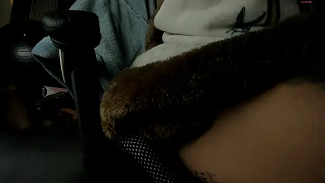 selene red  online show from 22, 10, 2025