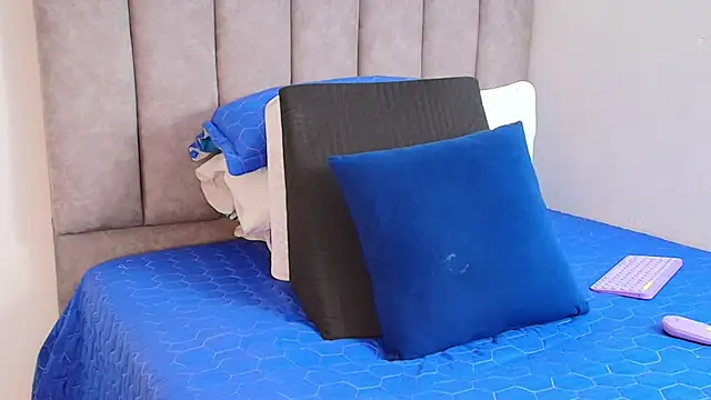 Snapshot of karina_lewis_ chatting on 21, 1, 2025 karina lewis online show from 21, 1, 2025