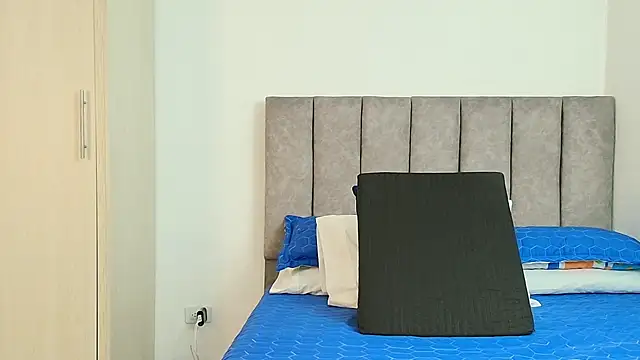 Snapshot of karina_lewis_ chatting on 22, 3, 2025 karina lewis online show from 22, 3, 2025