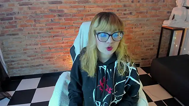 Sweet Namii online show from 15, 3, 2025