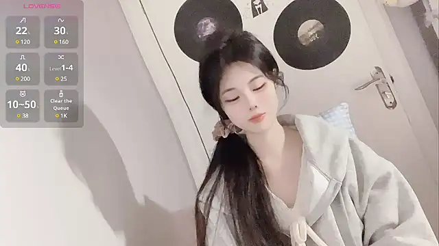 Qedgjwyz1 online show from 14, 2, 2025