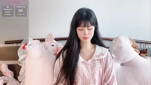 Qedgjwyz1 online show from 13, 4, 2026