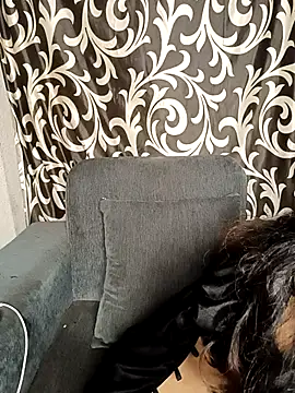 Snapshot of REVA_DARLING chatting on 28, 4, 2026 REVA DARLING online show from 28, 4, 2026