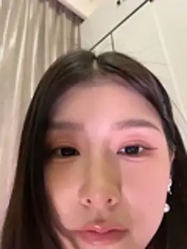 Snapshot of Momoever123456 chatting on 11, 2, 2026 Momoever123456 online show from 11, 2, 2026