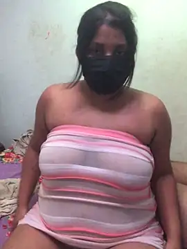 NOORA-GIRL online show from 10, 3, 2025