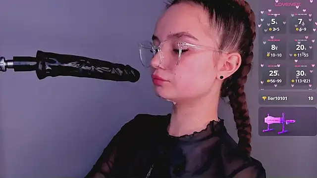 Snapshot of bitchpeace_ chatting on 17, 2, 2025 bitchpeace online show from 17, 2, 2025