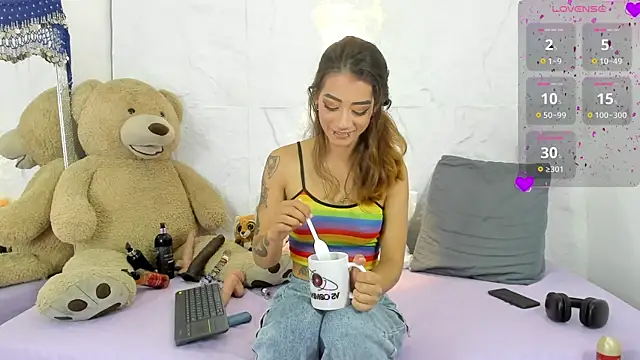 zorravioletta1 online show from 5, 2, 2025