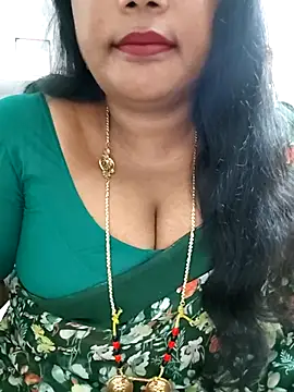 Snapshot of Swapna_143 chatting on 14, 9, 2025 Swapna 143 online show from 14, 9, 2025