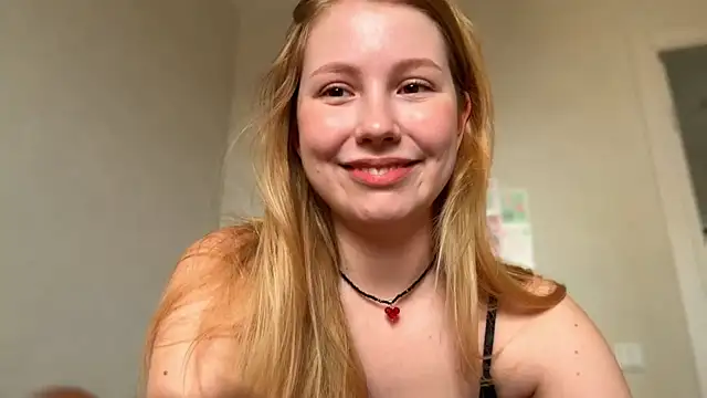 Snapshot of HoneyAudrey chatting on 22, 5, 2026 HoneyAudrey online show from 22, 5, 2026