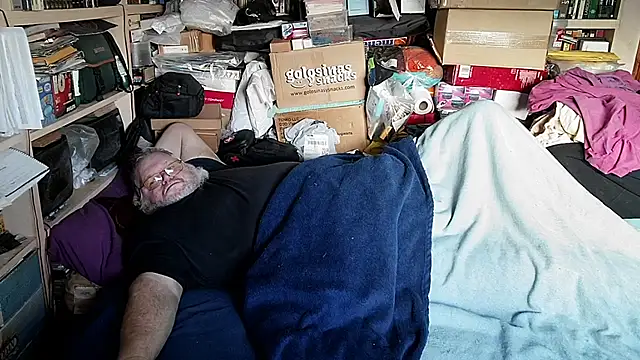 Snapshot of hadeszeuss2 chatting on 18, 1, 2026 hadeszeuss2 online show from 18, 1, 2026