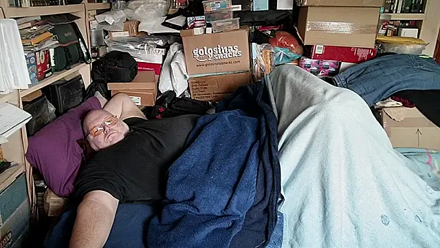 Snapshot of hadeszeuss2 chatting on 7, 2, 2026 hadeszeuss2 online show from 7, 2, 2026