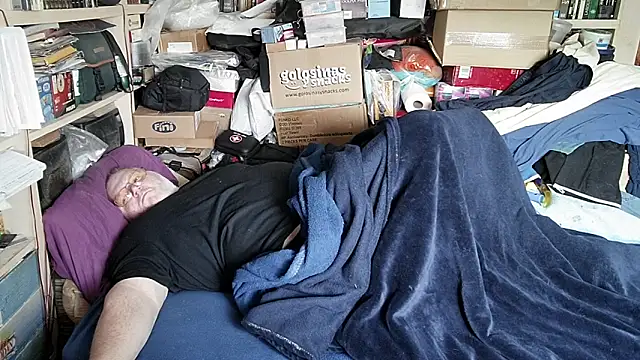 Snapshot of hadeszeuss2 chatting on 2, 3, 2026 hadeszeuss2 online show from 2, 3, 2026