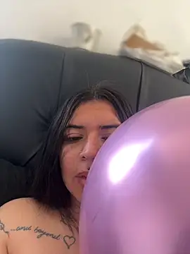 Devilsweet17 online show from 9, 11, 2025