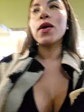 Snapshot of Karen_San_Miguel chatting on 14, 2, 2025 Karen San Miguel online show from 14, 2, 2025