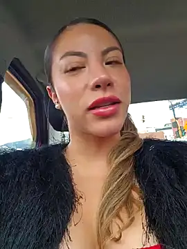 Karen San Miguel online show from 30, 10, 2025