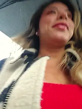 Karen San Miguel online show from 15, 11, 2025