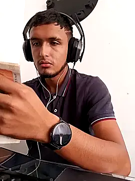 Snapshot of mosmar_20 chatting on 7, 1, 2025 mosmar 20 online show from 7, 1, 2025