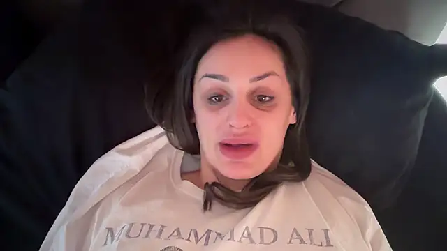 Snapshot of JeSuisUnTapin chatting on 8, 3, 2025 JeSuisUnTapin online show from 8, 3, 2025